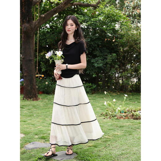 鹿向南【0420/20:00新品前1小时7折限量100件】气质米白色半身裙 商品图1