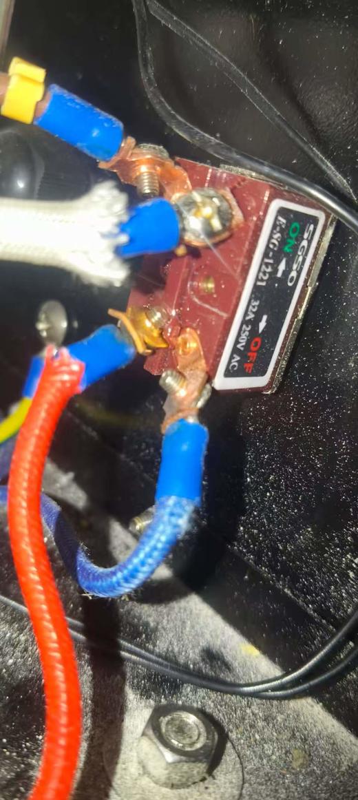 EN400F电源总开关 钮子开关32A大电流银点摇臂开关拨动开关 商品图3