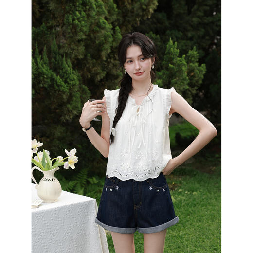 鹿向南「清浅云白」法式白色衬衫女夏季新款气质飞飞袖显瘦上衣 商品图1