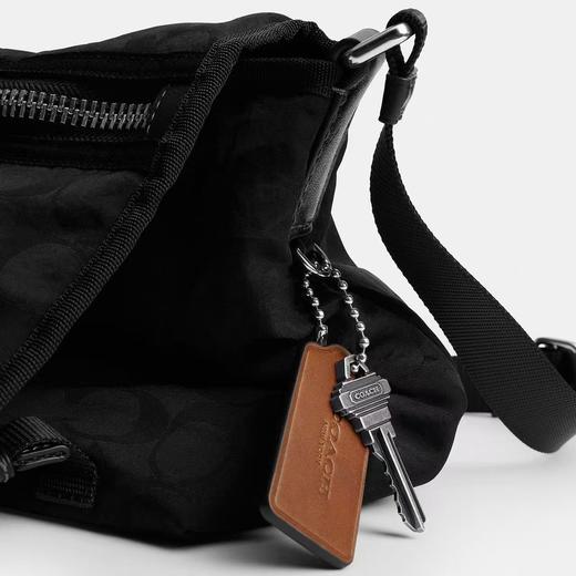 【爆】1楼COACH蔻驰经典标志尼龙信使包斜挎包 吊牌价2450现价2265 商品图3
