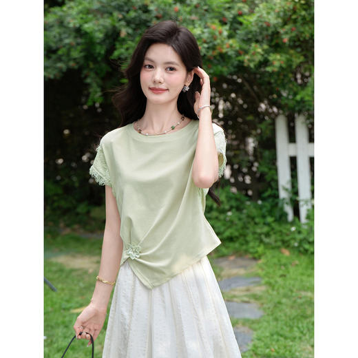 鹿向南【0420/20:00新品前1小时7折限量100件】设计感圆领绿色T恤 商品图3