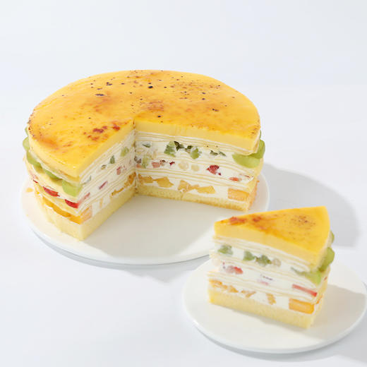 【鲜果布蕾千层】缤纷鲜果烤布蕾千层，青提草莓芒果层层叠叠，烤布蕾带一点焦香奶甜，搭配轻盈奶油和千层皮，奶香醇厚清爽不腻（今日特惠） 商品图1