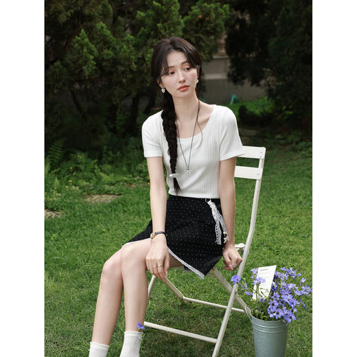 鹿向南「星眠信筏」波点黑色半身裙女夏新款撞色设计遮胯显瘦短裙 商品图4