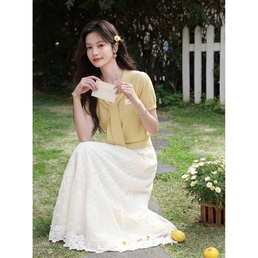 鹿向南「芒芒奶冻」气质黄色针织短袖女夏季新款披肩洋气修身上衣 商品图3