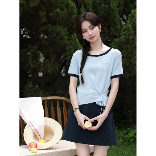 鹿向南「晴日蓝丝」气质蓝色短袖针织衫女夏新款别致漂亮t恤上衣 商品图1