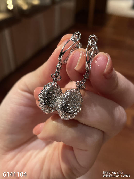6141104，蛋面耳坠。具体价格微信咨询 商品图6