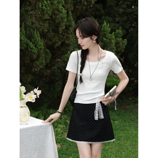 鹿向南「锦衣织夏」简约百搭U领白色T恤女夏新款正肩修身短袖上衣 商品图4