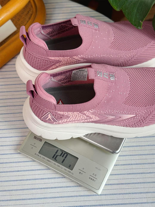 【买给长辈的足力健男女鞋 步步安心儿女放心】防滑沪足不挤脚 轻盈透气久走不累脚 日常出行、休闲运动都自在 商品图11