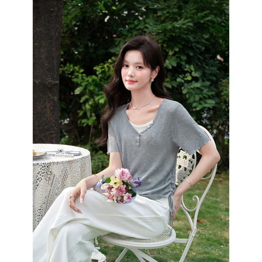 鹿向南「雾入松海」灰色V领短袖针织衫夏新款宽松显瘦气质上衣女 商品图4