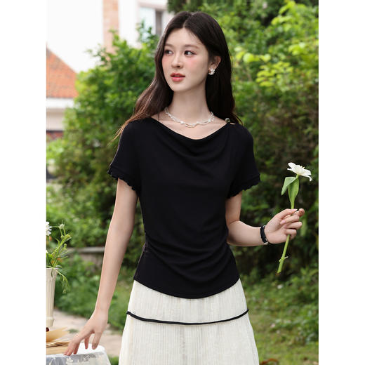 鹿向南【0420/20:00新品前1小时7折限量100件】设计感收腰黑色T恤 商品图1