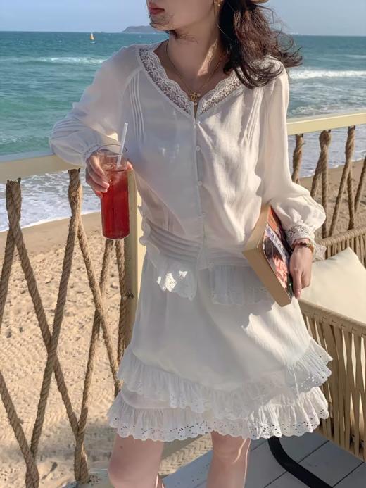 浮生八记/26A004/26A003/铃兰刺绣灯笼袖花边衬衫A字双层套装 商品图0