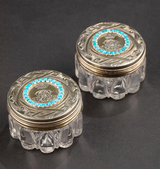 独角鹿西洋古董1850年代英国Edward Barnard工坊出品木质外盒装饰铜鎏金精雕镶嵌绿松石纯银套件旅行梳妆箱 商品图6