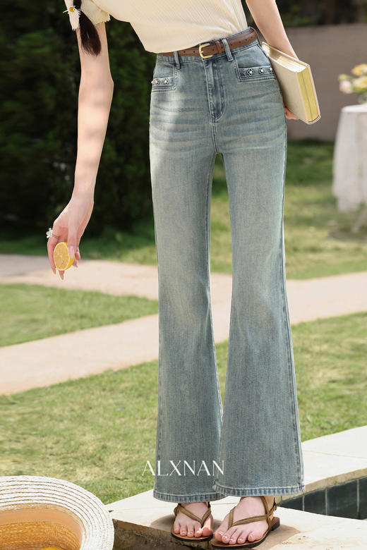 鹿向南【0417/20:00新品前1小时7折限量100件】微喇蓝色牛仔裤 商品图5