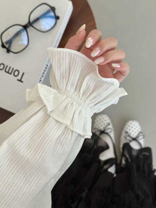 isabelle marran法式浪漫花边领提花肌理全棉衬衫JS3693452 商品图6