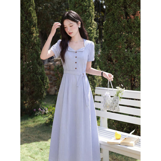 鹿向南【0420/20:00新品前1小时7折限量100件】蓝白条纹连衣裙 商品图1