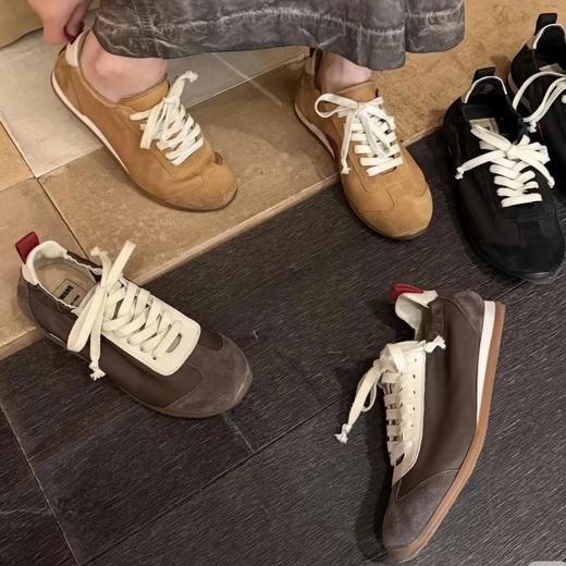 重磅推荐 uma芭蕾德训鞋 四色入！ 反牛绒/水洗羊皮拼接 平底系带休闲鞋 商品图0