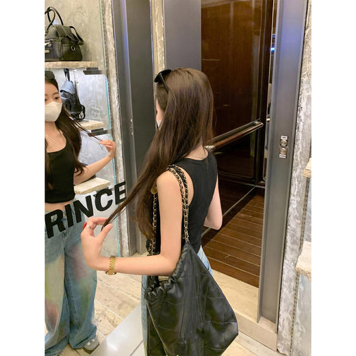 <曾小咸推荐>韩系u领4色背心修身【预售7-15天发货】 商品图4