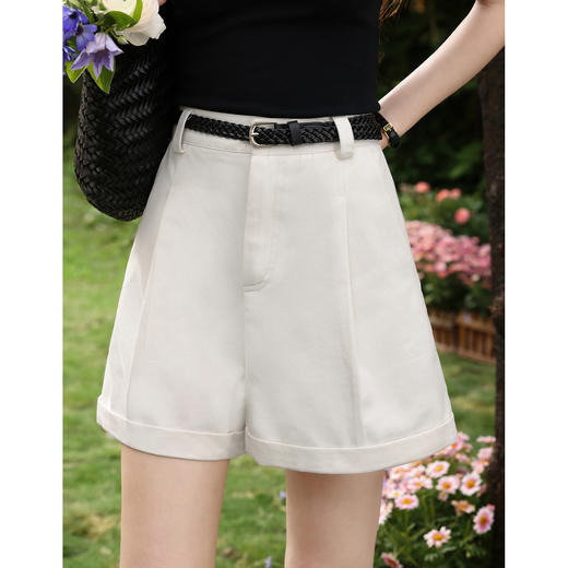 鹿向南【0420/20:00新品前1小时7折限量100件】米白色休闲短裤 商品图0