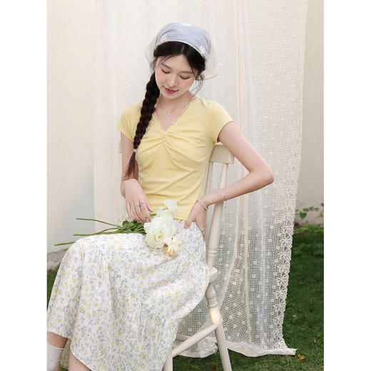 鹿向南「芒芒冰沙」黄色T恤碎花半身裙两件套女夏新款超好看套装 商品图3