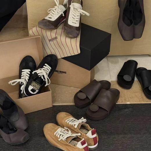 重磅推荐 uma芭蕾德训鞋 四色入！ 反牛绒/水洗羊皮拼接 平底系带休闲鞋 商品图1