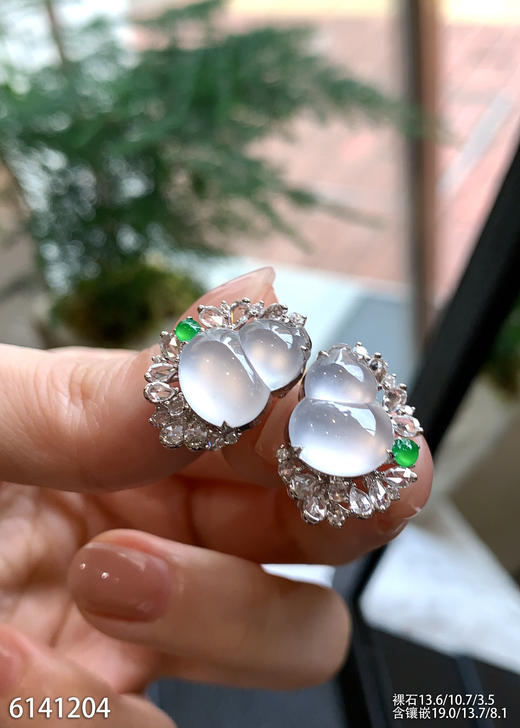 6141204，葫芦耳钉。具体价格微信咨询 商品图1