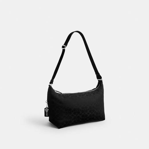 【爆】1楼COACH蔻驰经典标志LEO尼龙斜挎包 吊牌价1950现价1799 商品图4