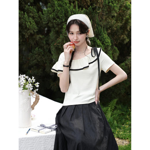 鹿向南「月落星沉」夏季新款法式荷叶边短袖T恤女士显瘦杏色上衣 商品图4
