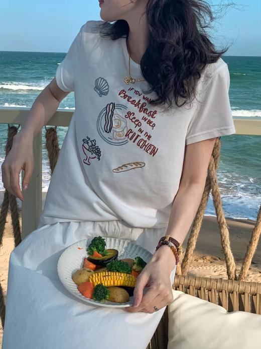 浮生八记/26A028/26A033/“莫奈的早餐”法式复古莫代尔棉彩色手绘刺绣短袖t恤 商品图4