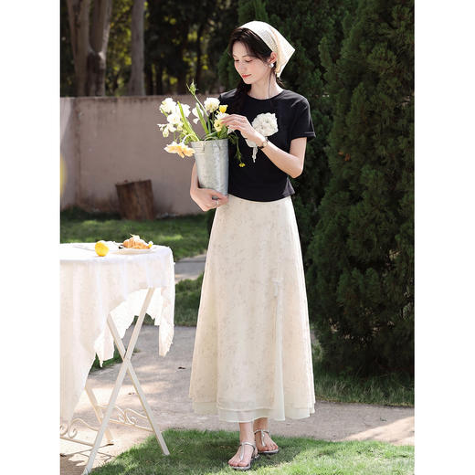 鹿向南「蝶落白纱」新中式杏色印花半身裙女夏季新款气质A字长裙 商品图3