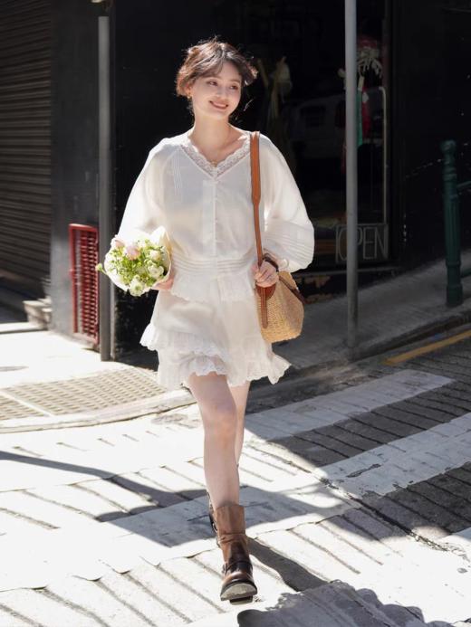 浮生八记/26A004/26A003/铃兰刺绣灯笼袖花边衬衫A字双层套装 商品图2