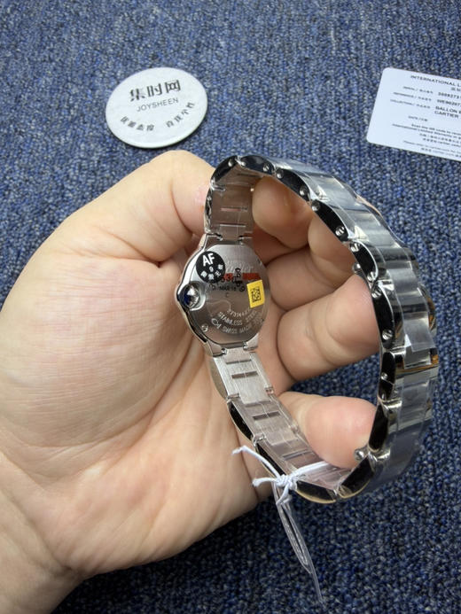 AF卡地亚蓝气球系列 小号28mm 钻刻面 女士腕表 商品图5