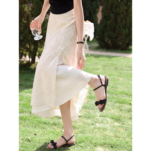 鹿向南「蝶落白纱」新中式杏色印花半身裙女夏季新款气质A字长裙 商品图4