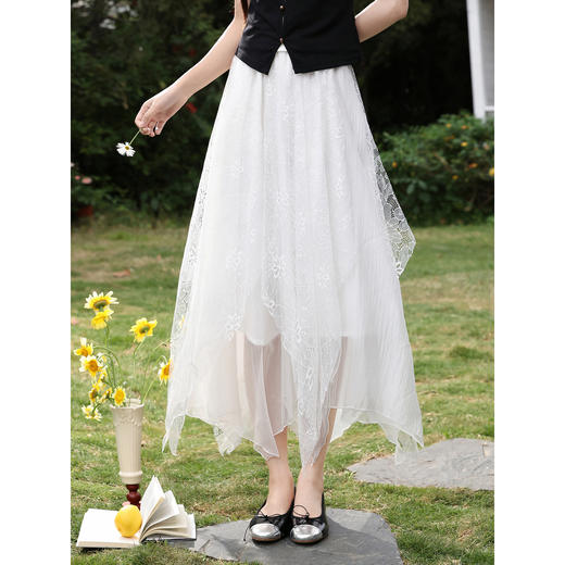 鹿向南【0420/20:00新品前1小时7折限量100件】白色半身裙 商品图0