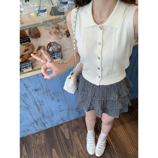 <曾小咸推荐>4.19现货秒杀 ！微信超特价！韩系翻领短款针织背心 日常159.99 立减90 秒杀69.99！！ 商品图2