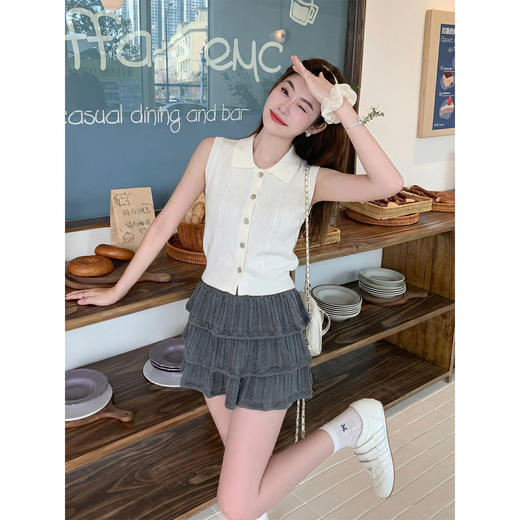 <曾小咸推荐>4.19现货秒杀 ！微信超特价！韩系翻领短款针织背心 日常159.99 立减90 秒杀69.99！！ 商品图1