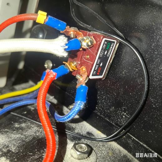 EN400F电源总开关 钮子开关32A大电流银点摇臂开关拨动开关 商品图1