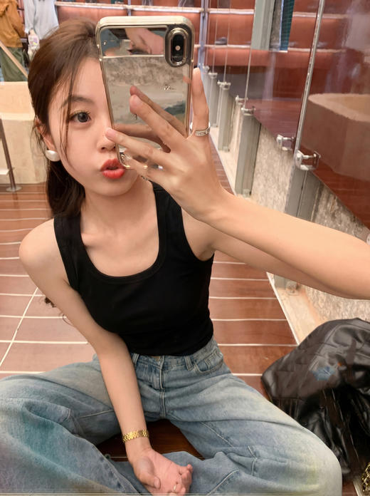 <曾小咸推荐>韩系u领4色背心修身【预售7-15天发货】 商品图6