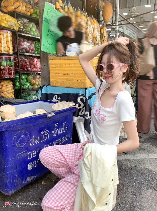 <曾小咸推荐>4.19现货秒杀 ！微信超特价！韩系刺绣花朵修身短袖t恤 日常119.99 立减70 秒杀49.99！！ 商品图7