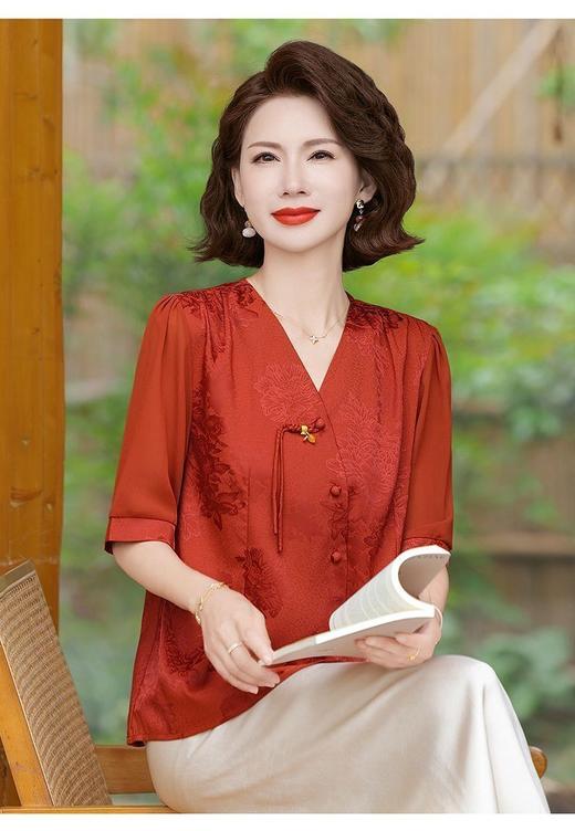 母亲节限量🤗优雅气质妈妈款💗『俏墨母亲节洋气妈妈冰丝T恤』高级简约耐看👏妈妈穿上气质直接拉满💯 ✅百搭不挑人，简约纯色显贵气，越穿越有气质  商品图5