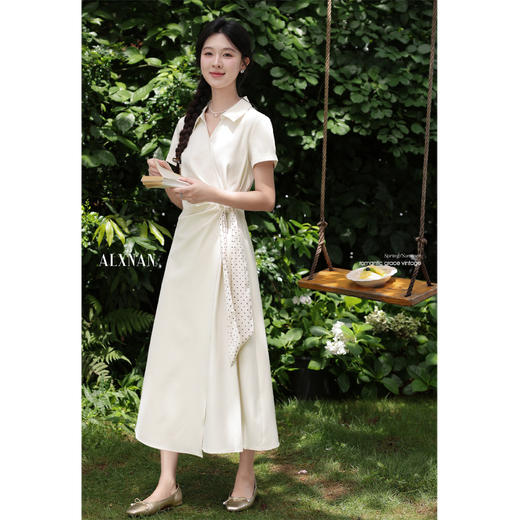 鹿向南「雅致通勤」法式气质白杏色短袖衬衫连衣裙女夏季polo长裙 商品图1
