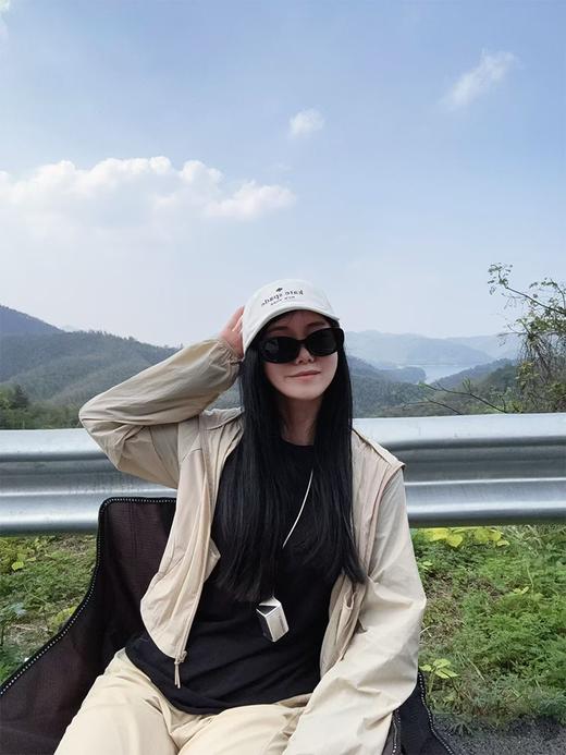 【蕉下防晒团 女款轻薄防泼水防晒衣/速干防风防晒衣/透气微喇防晒裤】 商品图1