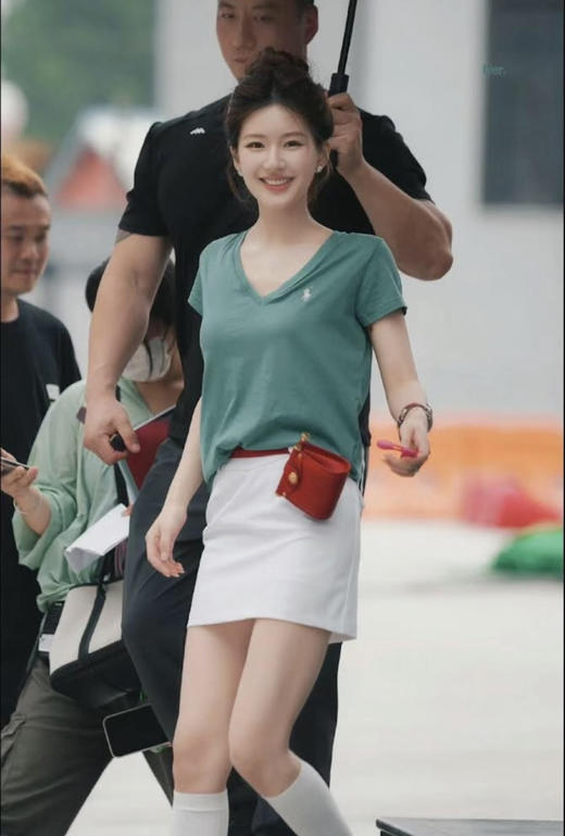 Ralph Lauren拉夫V领小标刺绣T恤 商品图1