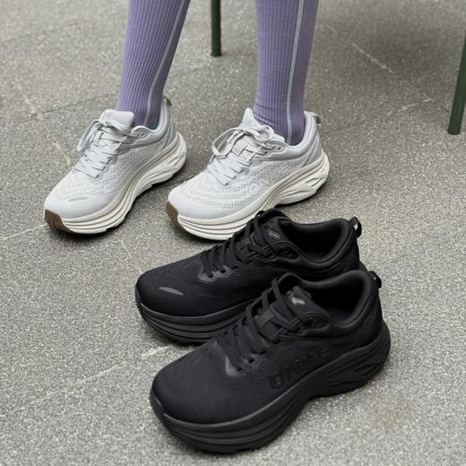 【超临界EVA二次发泡大底 双层超轻贾卡网面 侧边滚动几何设计】ONKE德国 20代缓震耐磨强回弹抑菌科技跑鞋 商品图1