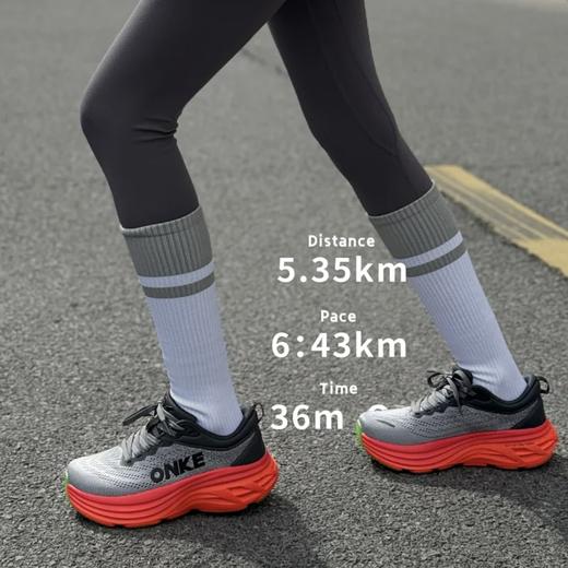 【超临界EVA二次发泡大底 双层超轻贾卡网面 侧边滚动几何设计】ONKE德国 20代缓震耐磨强回弹抑菌科技跑鞋 商品图6