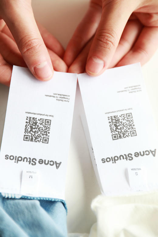 时髦精的显瘦tee，短袖+长袖一起。胸口印花做旧复古圆领E041888 商品图3