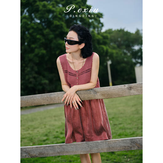 PanYiXiu/潘依绣 【莓果织梦】人丝赛丽晶法式时髦减龄镂空钩花拼接连体裤 M8872 商品图0