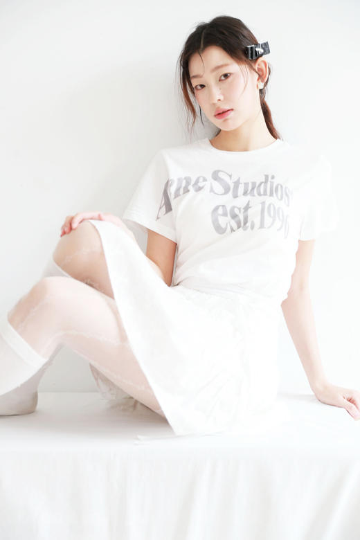 时髦精的显瘦tee，短袖+长袖一起。胸口印花做旧复古圆领E041888 商品图10