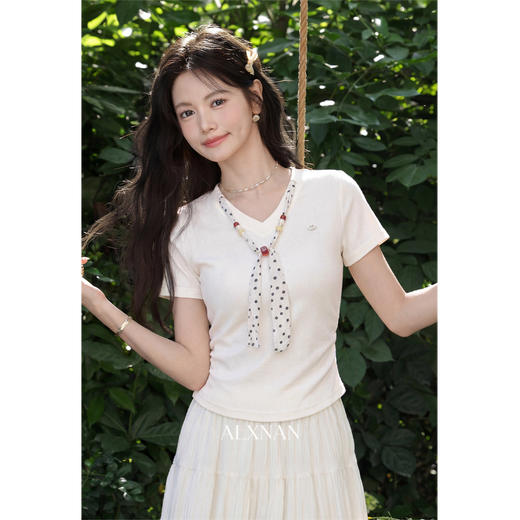 鹿向南「泡泡波点」法式小资漂亮白杏色短袖T恤女夏季设计感上衣 商品图2