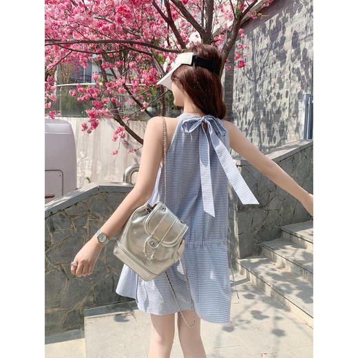 <曾小咸推荐>4.20现货秒杀 ！微信超特价！韩系格纹无袖挂脖连衣裙 日常229.99 立减140 秒杀89.99！！ 商品图3