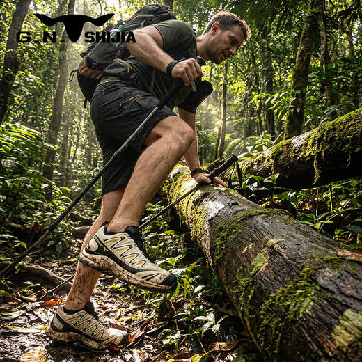 热卖中！！公牛世家 全地形越野户外运动鞋  商品图1
